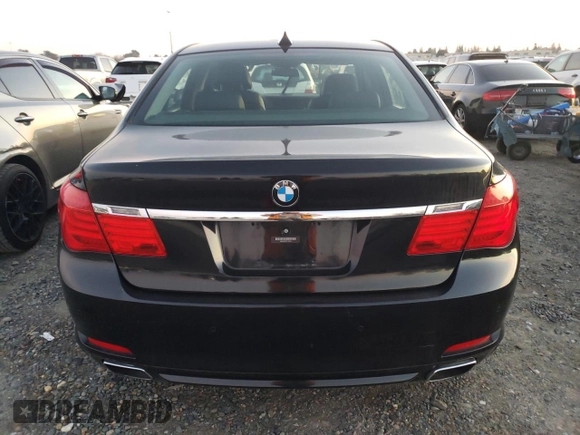 2012 BMW 7 Series with VIN WBAKX8C52CC198431, listed as a Copart auction lot 87894075 with 72,818 mi miles and Clean title. Bid and sale history available at DreamBid. Image 6.