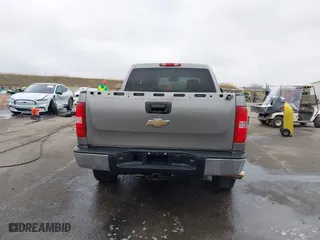 2007 Chevrolet Silverado 1500 LTZ with VIN 2GCEK13M571637081, listed as a IAAI auction lot 41085702 with 202,998 mi miles. Bid and sale history available at carsss.com. Image 17.
