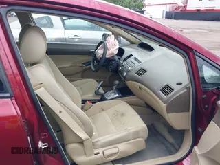 2006 Honda Civic LX z VIN 1HGFA16526L130449, wystawiony jako IAAI lot #42321622 z przebiegiem 188 409 mil mil oraz . Historia ofert i sprzedaży dostępna na DreamBid. Obrazek 5.