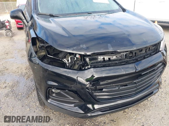 2018 Chevrolet Trax LT with VIN 3GNCJPSB0JL378879, listed as a IAAI auction lot 41887340 with 112,314 mi miles and . Bid and sale history available at carsss.com. Image 6.