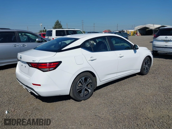 2022 Nissan Sentra SV z VIN 3N1AB8CV0NY244235, wystawiony jako IAAI lot #42453885 z przebiegiem 46 533 mil mil oraz . Historia ofert i sprzedaży dostępna na DreamBid. Obrazek 4.