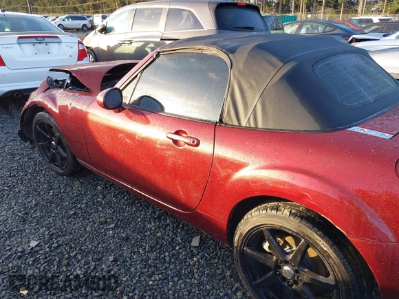 2006 Mazda MX-5 Miata Grand Touring with VIN JM1NC25F260122129, listed as a IAAI auction lot 41227010 with 170,780 mi miles and . Bid and sale history available at DreamBid. Image 15.