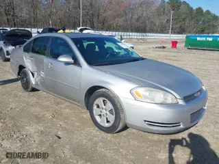 2007 Chevrolet Impala 3.5L LT with VIN 2G1WT58K079338169, listed as a IAAI auction lot 41784930 with 220,289 mi miles. Bid and sale history available at carsss.com. Image 1.