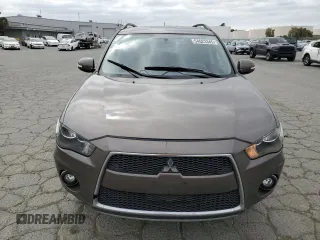 2011 Mitsubishi Outlander SE with VIN JA4AS3AW7BU027947, listed as a Copart auction lot 54623345 with 164,641 mi miles and Salvage title. Bid and sale history available at DreamBid. Image 5.