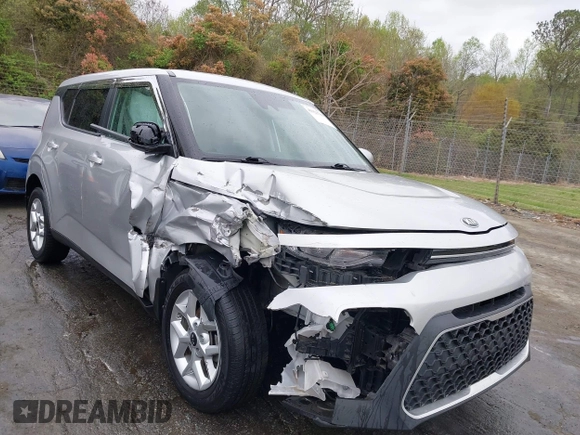 2021 Kia Soul S with VIN KNDJ23AU1M7763711, listed as a IAAI auction lot 41923709 with 34,512 mi miles and . Bid and sale history available at DreamBid. Image 1.