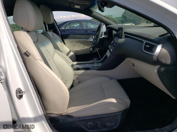 2022 Genesis G70 3.3T with VIN KMTG54TE7NU081580, listed as a Copart auction lot 47255402 with 18,660 mi miles. Bid and sale history available at carsss.com. Image 5.
