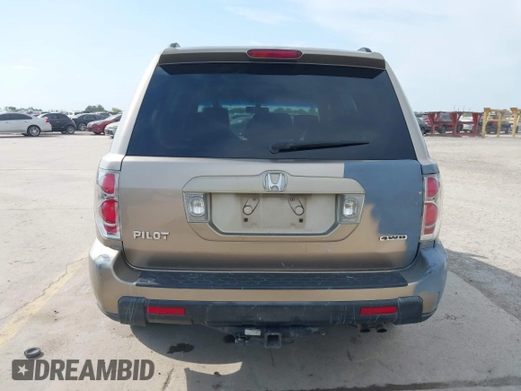2006 Honda Pilot EX-L with VIN 5FNYF18586B028291, listed as a IAAI auction lot 42040904 with 217,038 mi miles and . Bid and sale history available at carsss.com. Image 17.