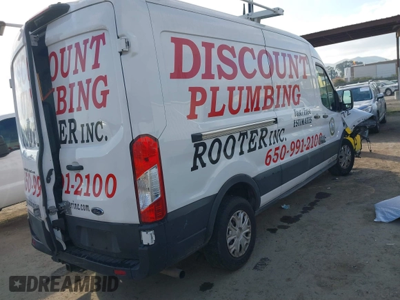 2022 Ford Transit Cargo with VIN 1FTBR1C80NKA05202, listed as a IAAI auction lot 41447583 with 75,302 mi miles and . Bid and sale history available at DreamBid. Image 4.