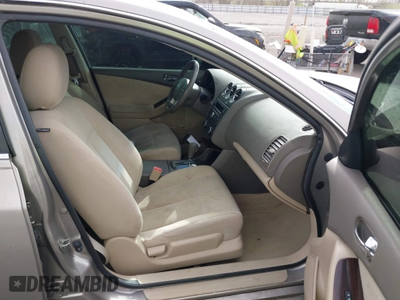 2012 Nissan Altima 2.5 SL with VIN 1N4AL2AP8CN450995, listed as a IAAI auction lot 41823031 with 168,882 mi miles. Bid and sale history available at carsss.com. Image 5.