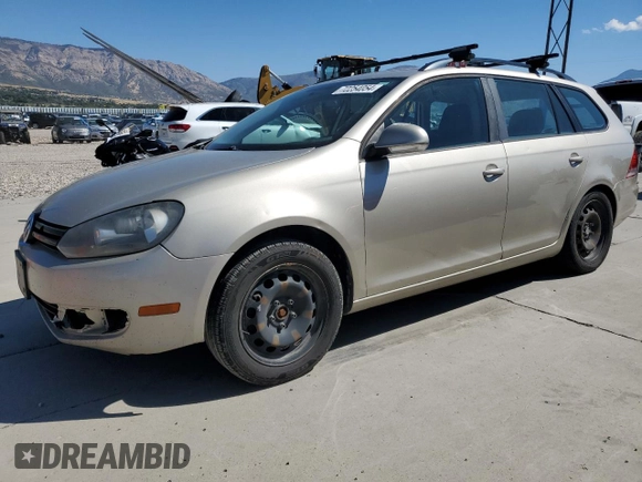2013 Volkswagen Jetta SportWagen SE w/Sunroof with VIN 3VWPP7AJ2DM638597, listed as a Copart auction lot 72254054 with 281,758 mi miles and Salvage Title. Bid and sale history available at carsss.com. Image 1.