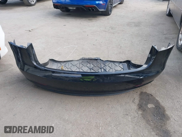2023 Tesla Model 3 z VIN 5YJ3E1EA1PF546324, wystawiony jako IAAI lot #42103745 z przebiegiem 33 284 mil mil oraz . Historia ofert i sprzedaży dostępna na DreamBid. Obrazek 11.