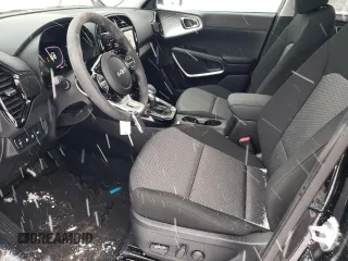 2025 Kia Soul LX with VIN KNDJ23AU9S7250929, listed as a Copart auction lot 41695905 with 785 mi miles and Salvage Title. Bid and sale history available at carsss.com. Image 7.