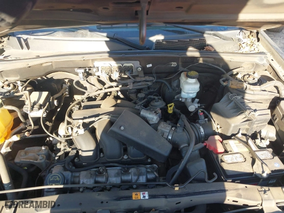 2008 Mercury Mariner with VIN 4M2CU81178KJ06737, listed as a IAAI auction lot 41638001 with 143,895 mi miles. Bid and sale history available at carsss.com. Image 10.