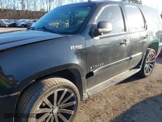 2009 Chevrolet Tahoe Hybrid with VIN 1GNFK13589R110120, listed as a IAAI auction lot 41766777 with NaN miles. Bid and sale history available at carsss.com. Image 6.