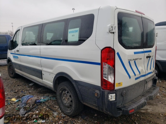 2019 Ford Transit Passenger XL z VIN 1FBZX2ZM1KKB54488, wystawiony jako Copart lot #85083534 z przebiegiem 108 545 mil mil oraz Czysty tytuł • Clean title. Historia ofert i sprzedaży dostępna na DreamBid. Obrazek 2.