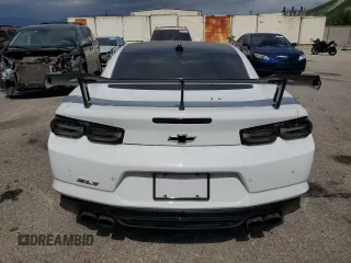 2023 Chevrolet Camaro ZL1 z VIN 1G1FK1R60P0105089, wystawiony jako Copart lot #51272845 z przebiegiem 22 478 mil mil oraz Szkody całkowita. Historia ofert i sprzedaży dostępna na DreamBid. Obrazek 6.