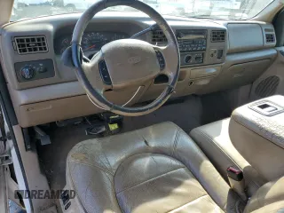 2000 Ford F-250 XL with VIN 1FTNX21F3YEB32295, listed as a Copart auction lot 60867745 with 329,194 mi miles and Salvage title. Bid and sale history available at DreamBid. Image 8.