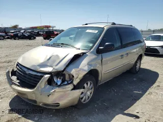 2005 Chrysler Town & Country Touring z VIN 2C4GP54L55R542980, wystawiony jako Copart lot #56105395 z przebiegiem 240 904 mil mil oraz Szkoda całkowita • Salvage title. Historia ofert i sprzedaży dostępna na DreamBid. Obrazek 1.