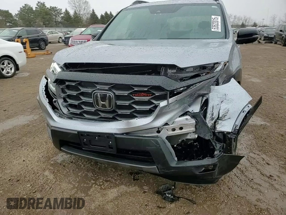 2023 Honda Passport TrailSport with VIN 5FNYF8H64PB044233, listed as a Copart auction lot 53522015 with 10,458 mi miles and Salvage title. Bid and sale history available at DreamBid. Image 13.