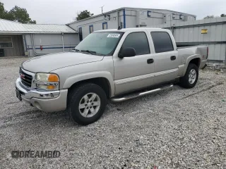 2006 GMC Sierra 1500 SLT with VIN 2GTEK13T461169155, listed as a Copart auction lot 43598585 with 205,608 mi miles and Salvage Title. Bid and sale history available at carsss.com. Image 1.