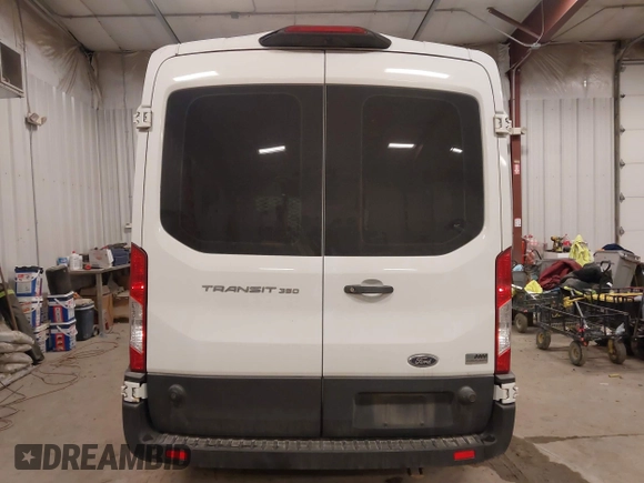 2019 Ford Transit Passenger XL with VIN 1FBZX2CM8KKA07514, listed as a IAAI auction lot 41235965 with 58,224 mi miles. Bid and sale history available at carsss.com. Image 16.