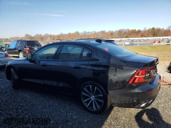 2022 Volvo S60 Momentum with VIN 7JRL12TZ3NG172247, listed as a Copart auction lot 74879613 with 32,632 mi miles. Bid and sale history available at carsss.com. Image 2.