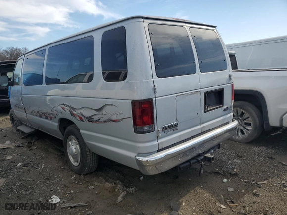 2007 Ford Econoline Wagon XL with VIN 1FBSS31L17DB45214, listed as a Copart auction lot 85077994 with 841,455 mi miles and Salvage Title. Bid and sale history available at carsss.com. Image 2.