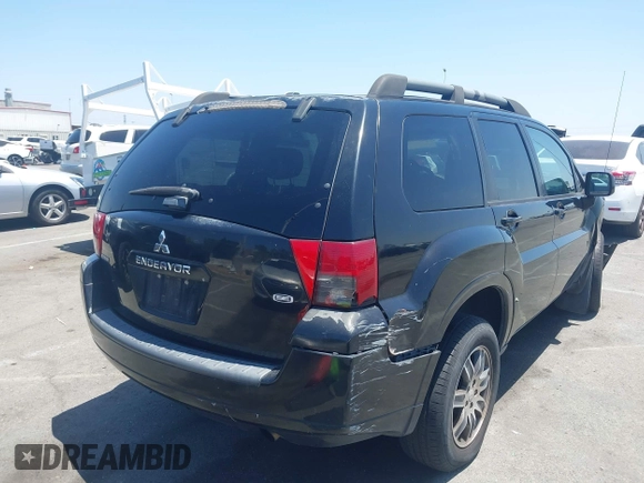 2008 Mitsubishi Endeavor SE with VIN 4A4MM31S48E040841, listed as a IAAI auction lot 42516117 with 175,924 mi miles and . Bid and sale history available at DreamBid. Image 4.