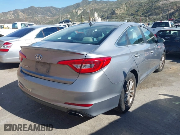 2015 Hyundai Sonata SE with VIN 5NPE24AF0FH182997, listed as a IAAI auction lot 42014095 with 80,109 mi miles and . Bid and sale history available at DreamBid. Image 4.