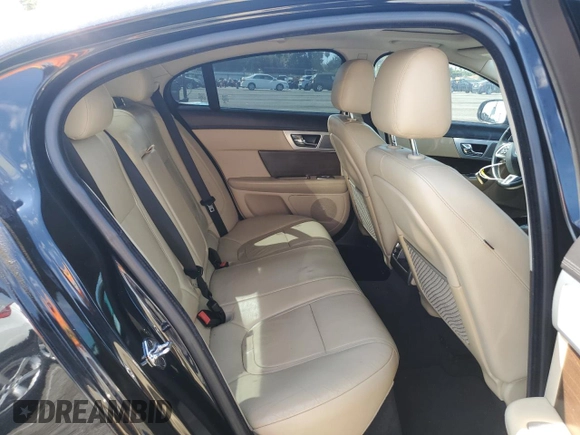 2013 Jaguar XF I4 RWD with VIN SAJWA0ES6DPS88882, listed as a Copart auction lot 70230634 with 84,496 mi miles and Salvage Title. Bid and sale history available at carsss.com. Image 10.