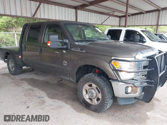 2015 Ford F-250 Lariat z VIN 1FT7W2BT8FED53078, wystawiony jako IAAI lot #41957641 z przebiegiem 305 396 mil mil oraz . Historia ofert i sprzedaży dostępna na DreamBid. Obrazek 1.