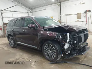 2024 Hyundai Palisade Calligraphy z VIN KM8R7DGE9RU768864, wystawiony jako IAAI lot #42321734 z przebiegiem 7 858 mil mil oraz . Historia ofert i sprzedaży dostępna na DreamBid. Obrazek 1.