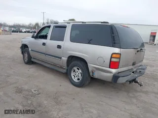 2005 Chevrolet Suburban LT with VIN 3GNFK16Z65G185021, listed as a IAAI auction lot 41358279 with 252,442 mi miles. Bid and sale history available at carsss.com. Image 3.
