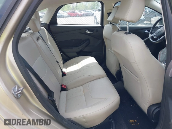 2018 Ford Focus Titanium с VIN 1FADP3J27JL279628, выставлен на аукционе IAAI как лот 42139356 с пробегом 108 007 миль миль и . История ставок и продаж доступна на DreamBid. Изображение 8.