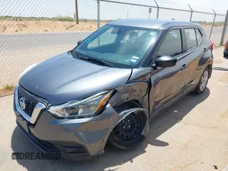 2020 Nissan Kicks S z VIN 3N1CP5BV9LL525082, wystawiony jako IAAI lot #42322672 z przebiegiem 48 035 mil mil oraz . Historia ofert i sprzedaży dostępna na DreamBid. Obrazek 6.