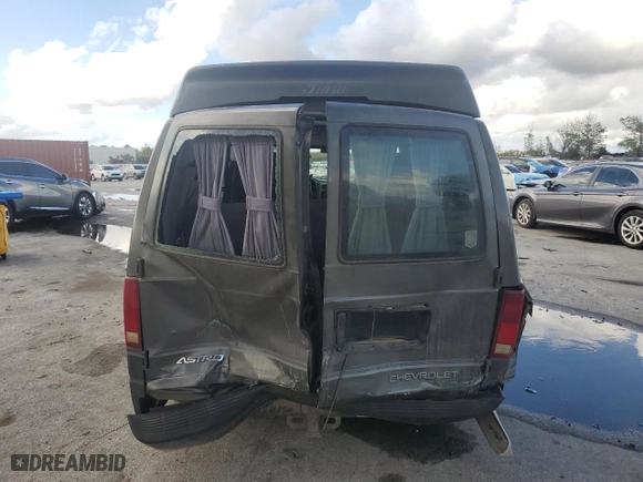 2000 Chevrolet Astro Cargo Van w/YF7 with VIN 1GBDM19W6YB176154, listed as a Copart auction lot 85086064 with 139,685 mi miles and Salvage Title. Bid and sale history available at carsss.com. Image 6.