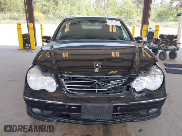 2007 Mercedes-Benz C 230 Sport z VIN WDBRF52H17F931750, wystawiony jako IAAI lot #42207507 z przebiegiem 164 202 mil mil oraz . Historia ofert i sprzedaży dostępna na DreamBid. Obrazek 12.