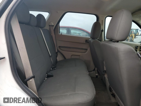 2011 Ford Escape XLS z VIN 1FMCU0C79BKB47155, wystawiony jako Copart lot #60277365 z przebiegiem 124 799 mil mil oraz Czysty tytuł • Clean title. Historia ofert i sprzedaży dostępna na DreamBid. Obrazek 11.