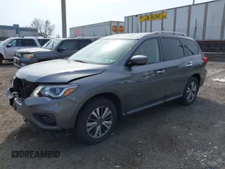 2019 Nissan Pathfinder SV с VIN 5N1DR2MM4KC588918, выставлен на аукционе IAAI как лот 41779721 с пробегом 73 782 миль миль и . История ставок и продаж доступна на DreamBid. Изображение 18.