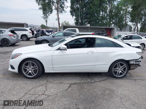 2014 Mercedes-Benz E 350 with VIN WDDKJ5KB5EF248191, listed as a IAAI auction lot 42355813 with 55,873 mi miles and . Bid and sale history available at DreamBid. Image 15.