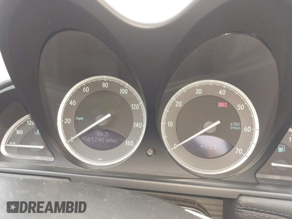 2005 Mercedes-Benz SL 500 z VIN WDBSK75F75F102486, wystawiony jako IAAI lot #42129769 z przebiegiem 61 246 mil mil oraz . Historia ofert i sprzedaży dostępna na DreamBid. Obrazek 7.