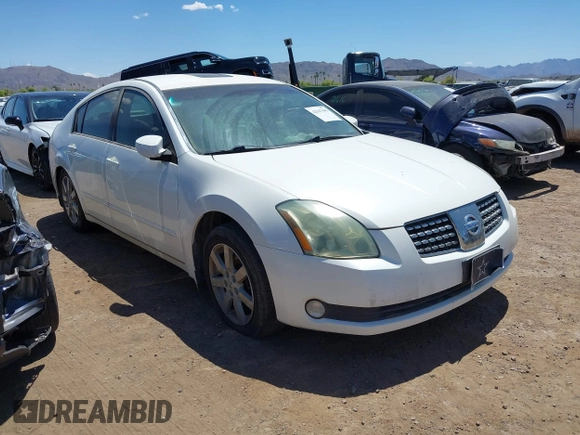 2004 Nissan Maxima SE with VIN 1N4BA41E44C882288, listed as a IAAI auction lot 42047495 with 323,753 mi miles. Bid and sale history available at carsss.com. Image 1.