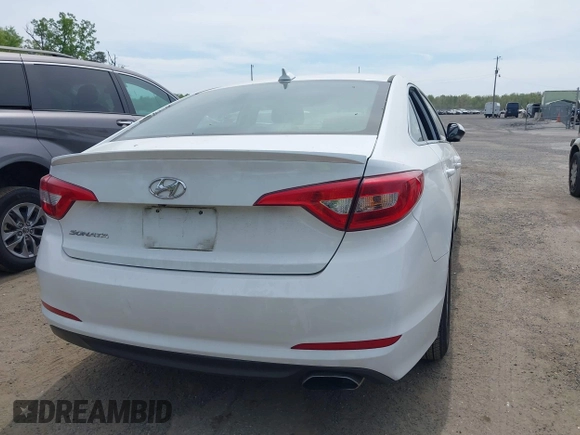 2017 Hyundai Sonata 2.4L z VIN 5NPE24AF8HH552970, wystawiony jako IAAI lot #42075452 z przebiegiem 116 714 mil mil oraz . Historia ofert i sprzedaży dostępna na DreamBid. Obrazek 15.