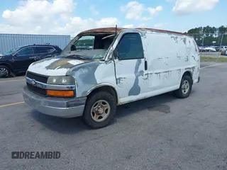 2007 Chevrolet City Express Cargo z VIN 1GCFG15Z171147452, wystawiony jako IAAI lot #42286486 z przebiegiem 137 653 mil mil oraz . Historia ofert i sprzedaży dostępna na DreamBid. Obrazek 2.
