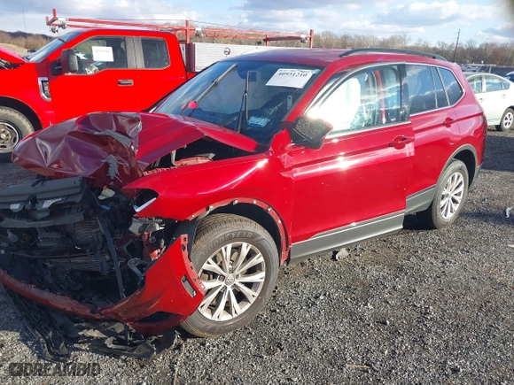 2018 Volkswagen Tiguan SEL with VIN 3VV3B7AX1JM076161, listed as a IAAI auction lot 40931210 with 106,916 mi miles. Bid and sale history available at carsss.com. Image 18.