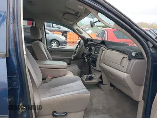 2004 Dodge Ram 2500 SLT with VIN 3D7KA28D54G112261, listed as a IAAI auction lot 41836032 with 199,289 mi miles. Bid and sale history available at carsss.com. Image 5.