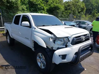 2014 Toyota Tacoma z VIN 5TFLU4EN0EX086728, wystawiony jako IAAI lot #42562456 z przebiegiem 152 594 mil mil oraz . Historia ofert i sprzedaży dostępna na DreamBid. Obrazek 1.