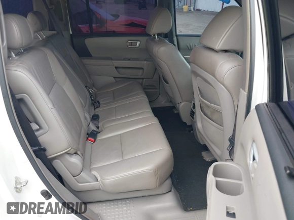 2009 Honda Pilot Touring with VIN 5FNYF48929B032510, listed as a IAAI auction lot 41945923 with 236,256 mi miles and . Bid and sale history available at carsss.com. Image 8.