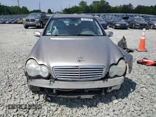 2004 Mercedes-Benz C 240 with VIN WDBRF61J44A551739, listed as a Copart auction lot 55145435 with 82,864 mi miles and Salvage title. Bid and sale history available at DreamBid. Image 5.