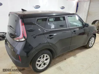 2025 Kia Soul LX with VIN KNDJ23AU7S7926956, listed as a Copart auction lot 52883215 with 13,130 mi miles and Clean Title. Bid and sale history available at carsss.com. Image 3.